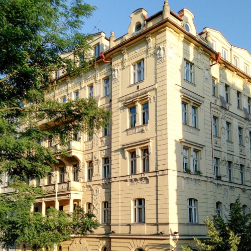Prague City University
